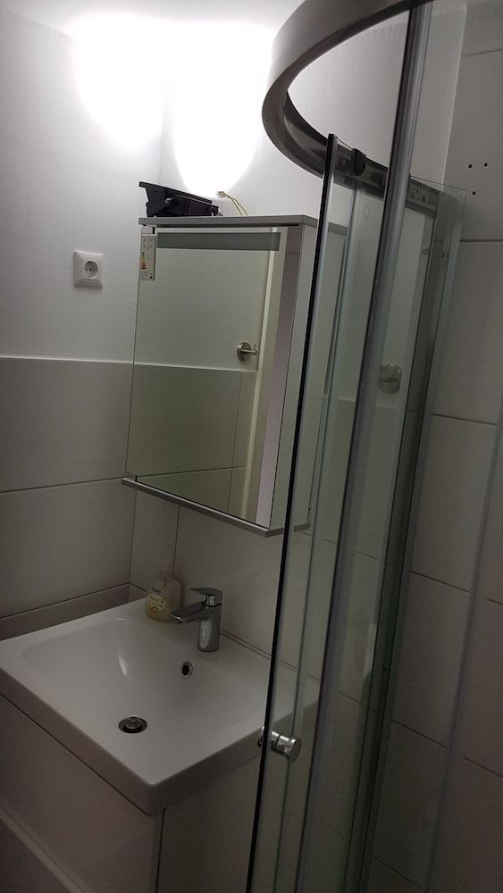 Klein aber fein - Apartments in Köln Economy Studio (42, incl. end cleaning fee €30) 5