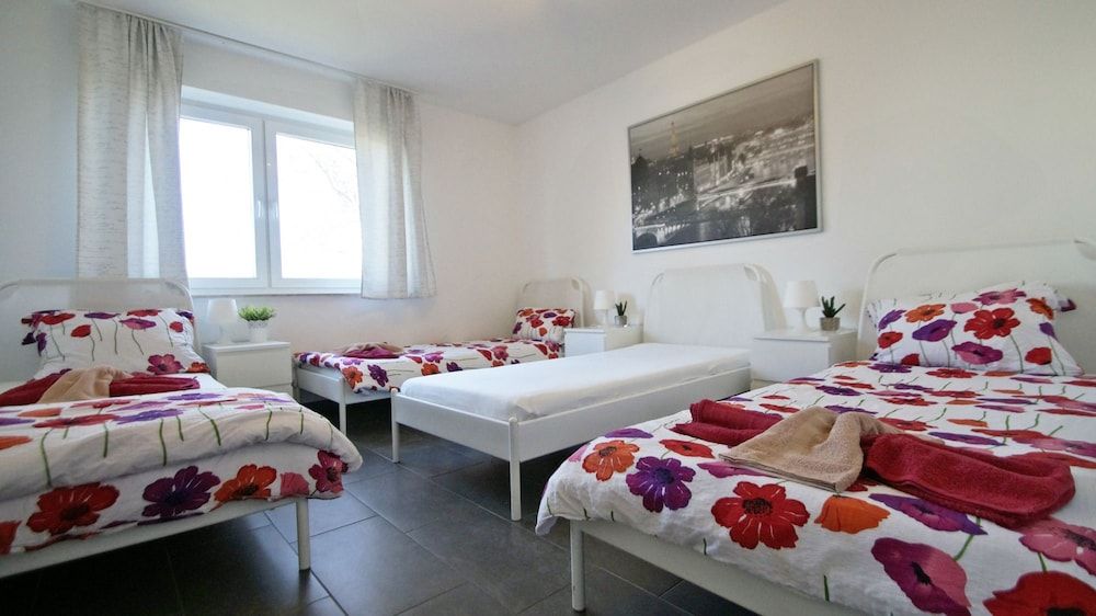 undefined Ferienwohnung Cologne HG 1 7