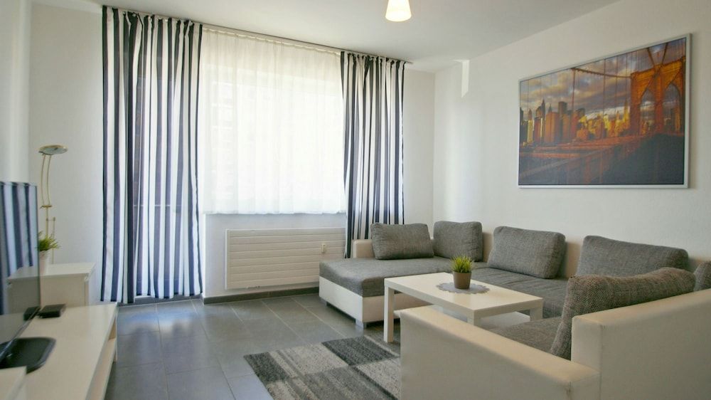 undefined Ferienwohnung Cologne HG 1