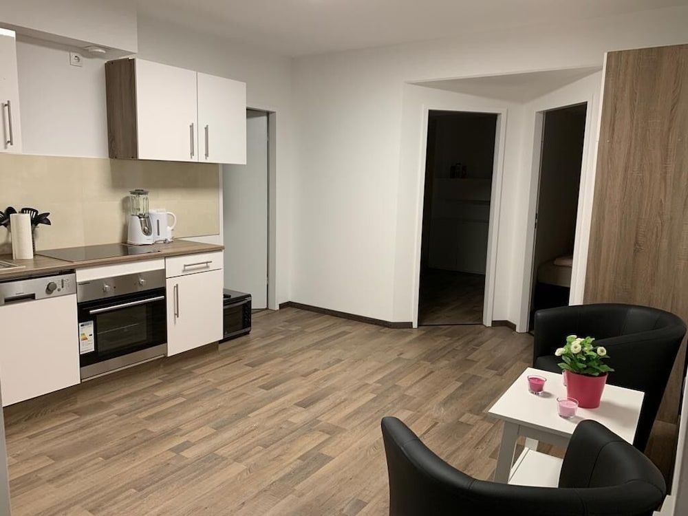 undefined Köln Aachener Weiher WG 1-4 3