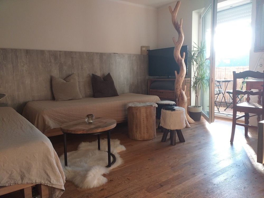 undefined Wohnstube Koeln 2