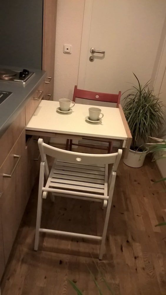 undefined Wohnstube Koeln 3