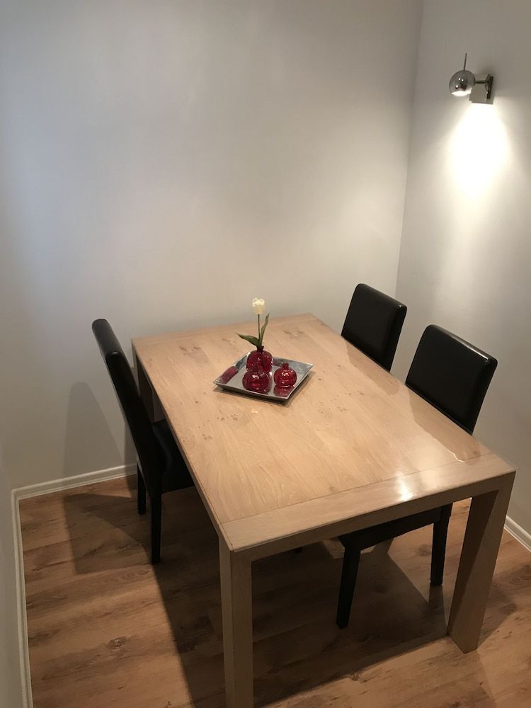 Ganzes Haus Nähe Köln Messe-Airport-City City House, 2 Bedrooms 11