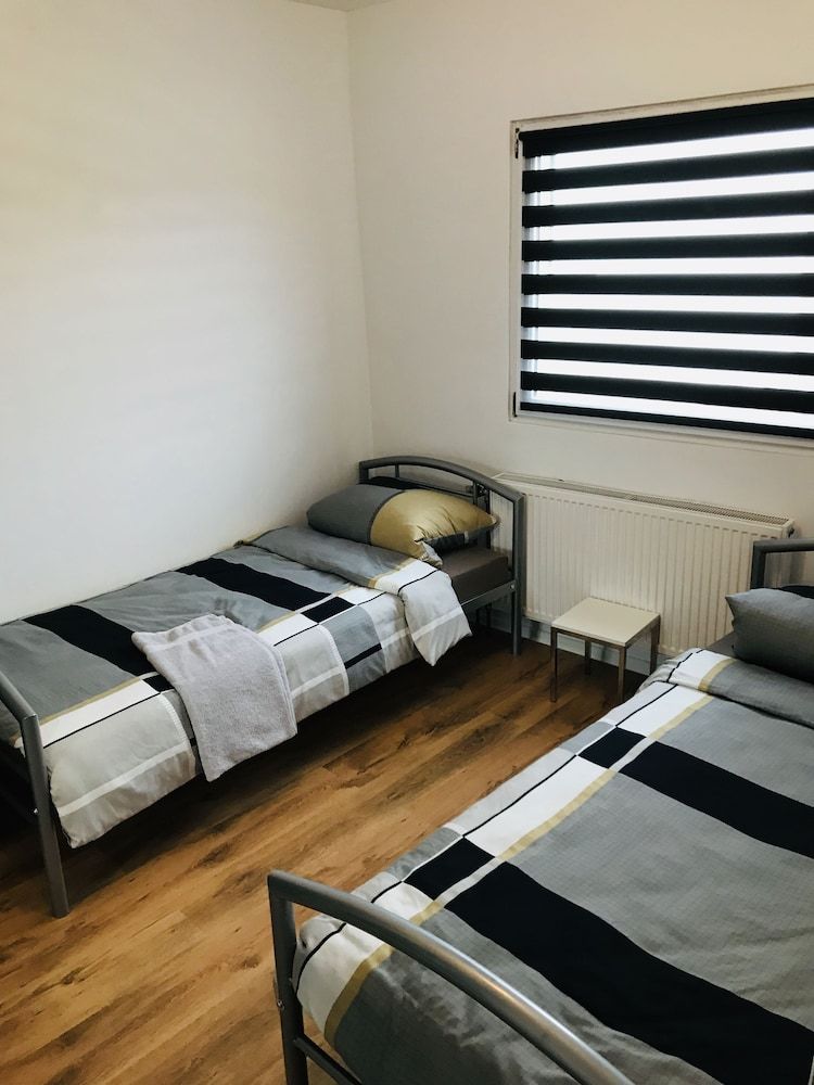 Ganzes Haus Nähe Köln Messe-Airport-City City House, 2 Bedrooms 5