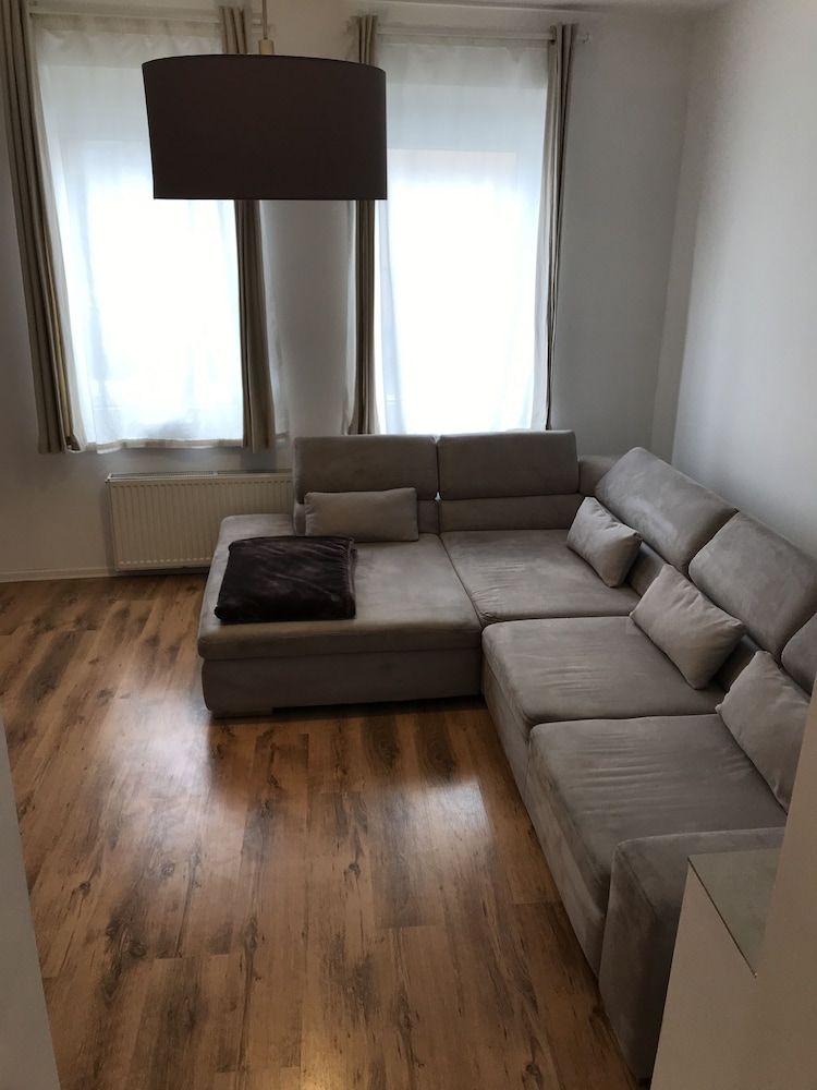 Ganzes Haus Nähe Köln Messe-Airport-City City House, 2 Bedrooms 6