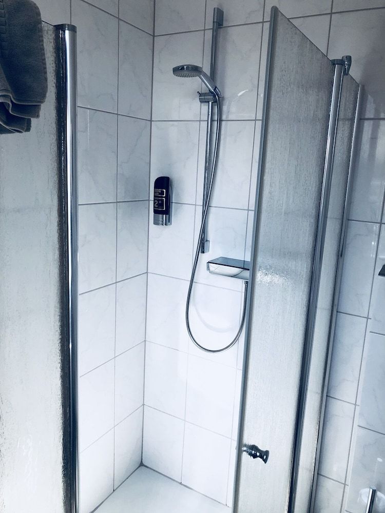 Hotel & Restaurant Europa Basic Twin Room, 2 Twin Beds, Non Smoking 7