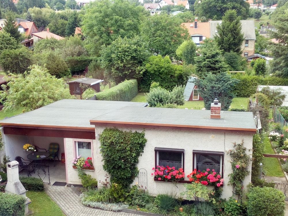 Basic House, Multiple Beds