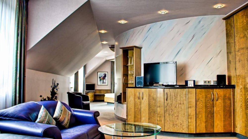 Exclusive Suite