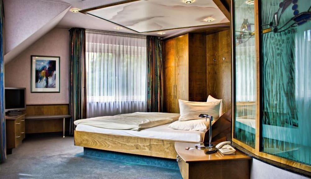 Exclusive Suite