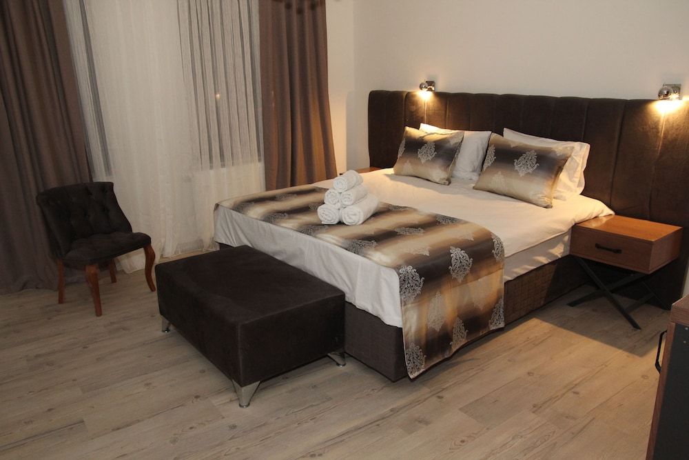 Kispet Deluxe Hotel Standard Triple Room 2