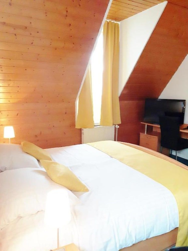 Hotel Restaurant Erbprinz Walldorf Standard Double Room, 1 Queen Bed, Non Smoking 2