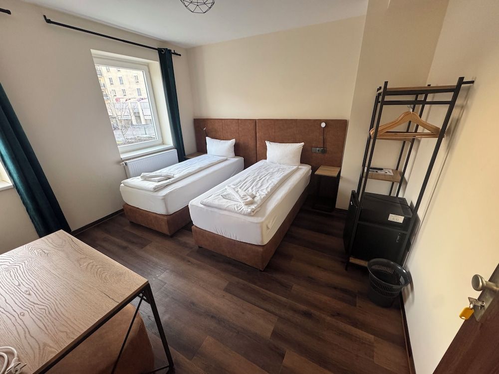 Capitol Zentrum - 24h - Double or Twin Room, Ensuite 2