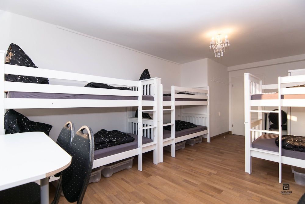 undefined Skyhostel Friedrichshafen 9