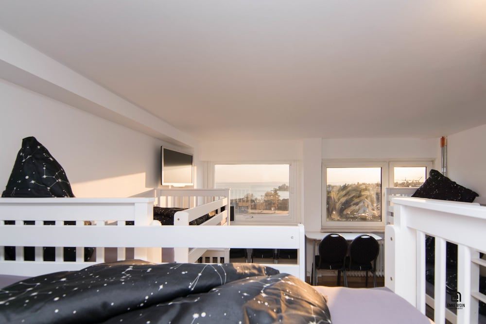 undefined Skyhostel Friedrichshafen 10