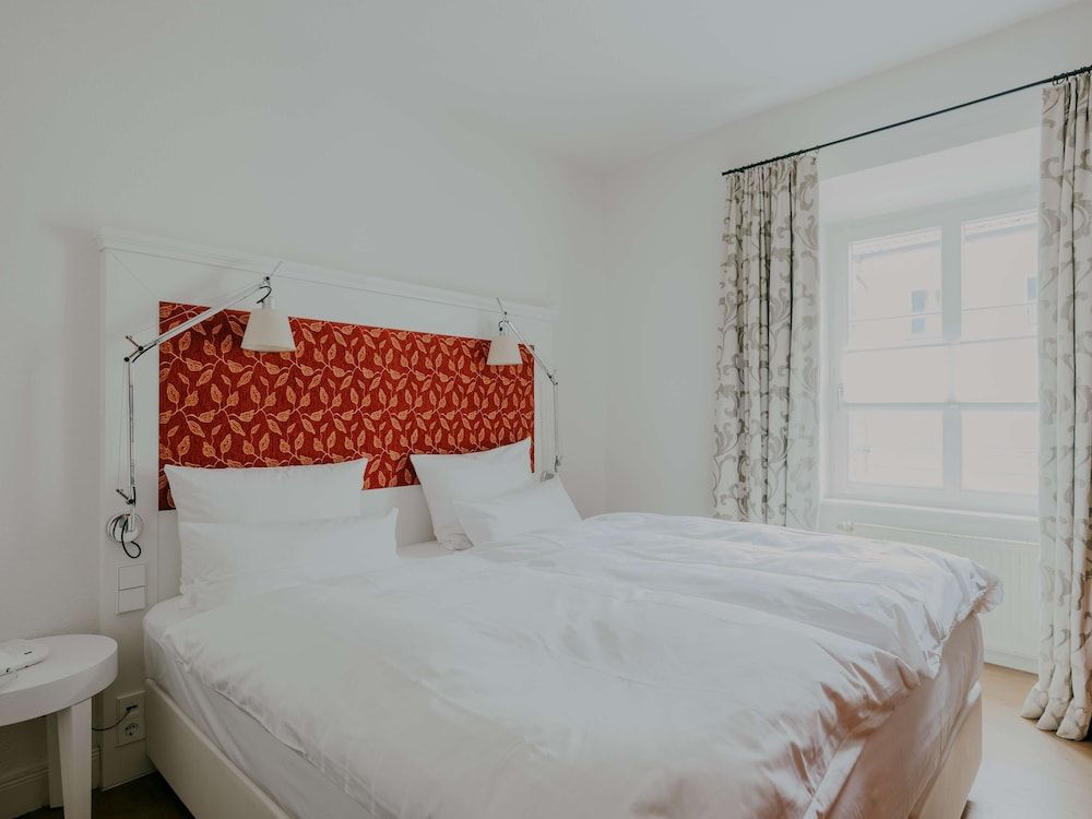 Classic Single Room