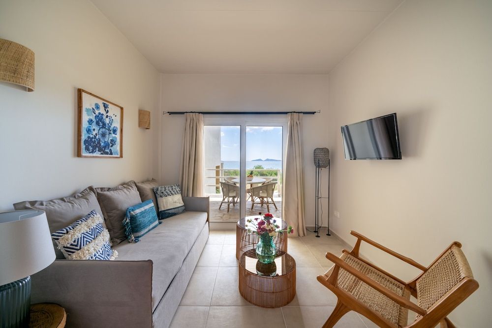 Double Room, Multiple Beds, Balcony, Sea View (07)