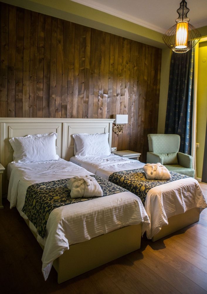 Irenes Resort Double or Twin Room 10