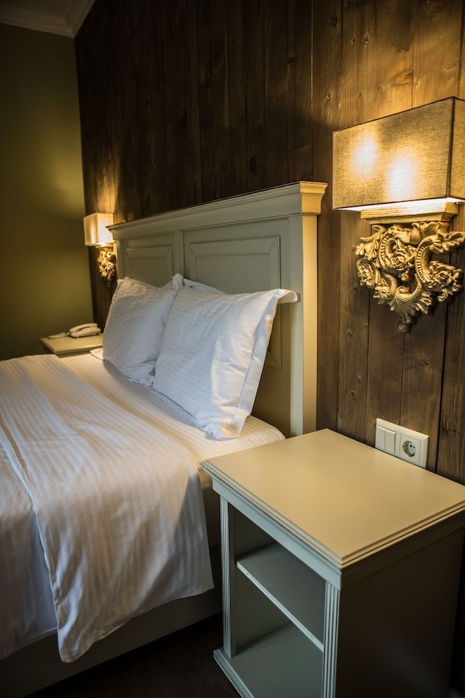 Irenes Resort Double or Twin Room 3