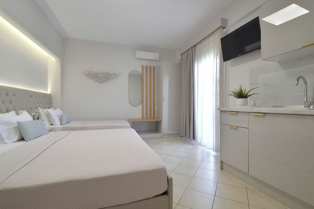 Panoramic Triple Room, Balcony