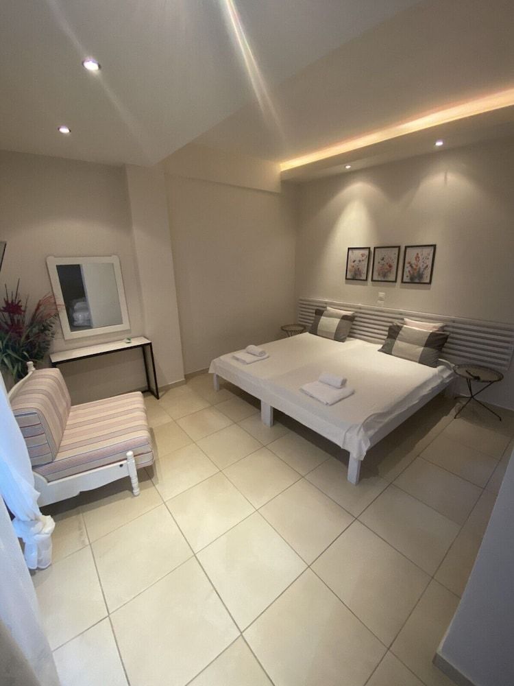 Studio, Ground Floor