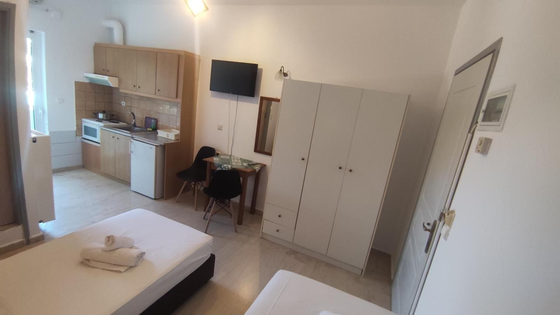 Economy Double Studio