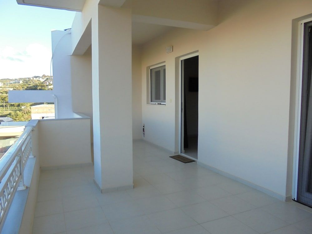 Yannis Residences Comfort Apartment 5