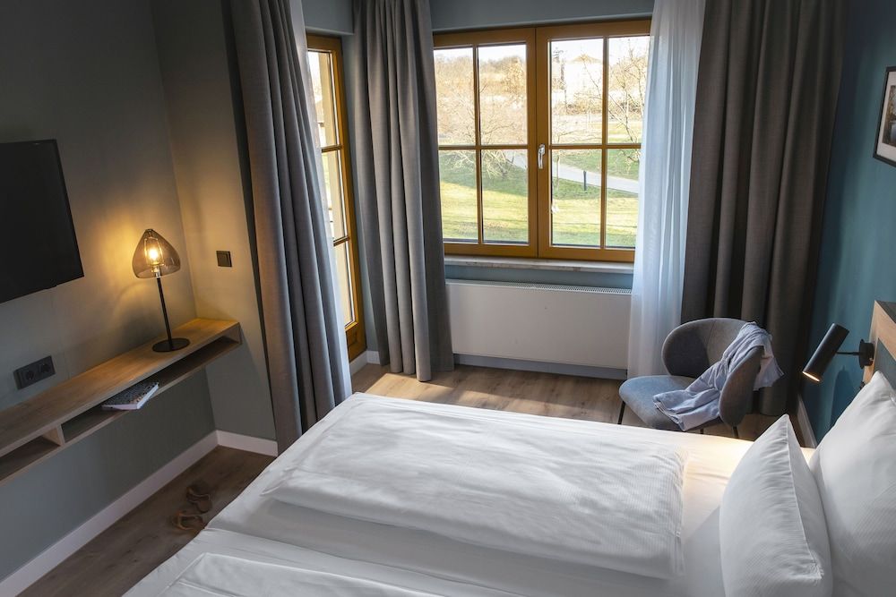 Family Room, Multiple Beds