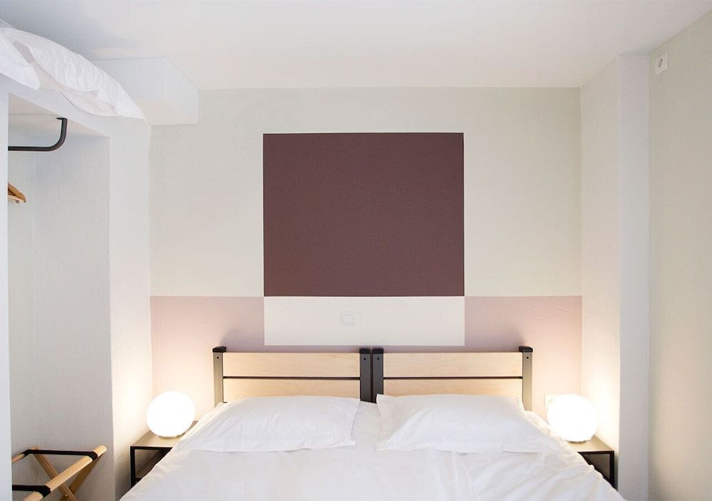 Double Room (3)