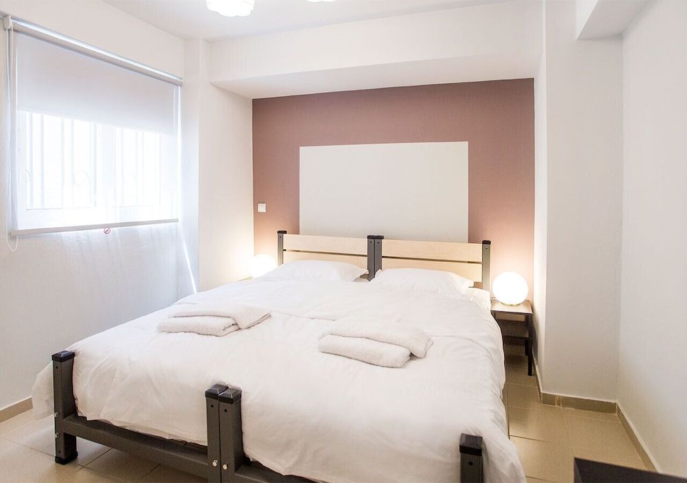Double Room (2)