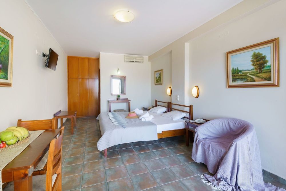 Sunrise Suites