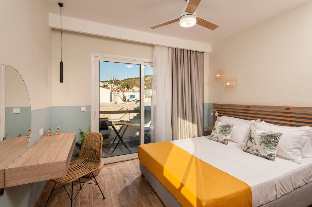 Deluxe Apartment, Terrace, Mountain View (Yellow Apt)