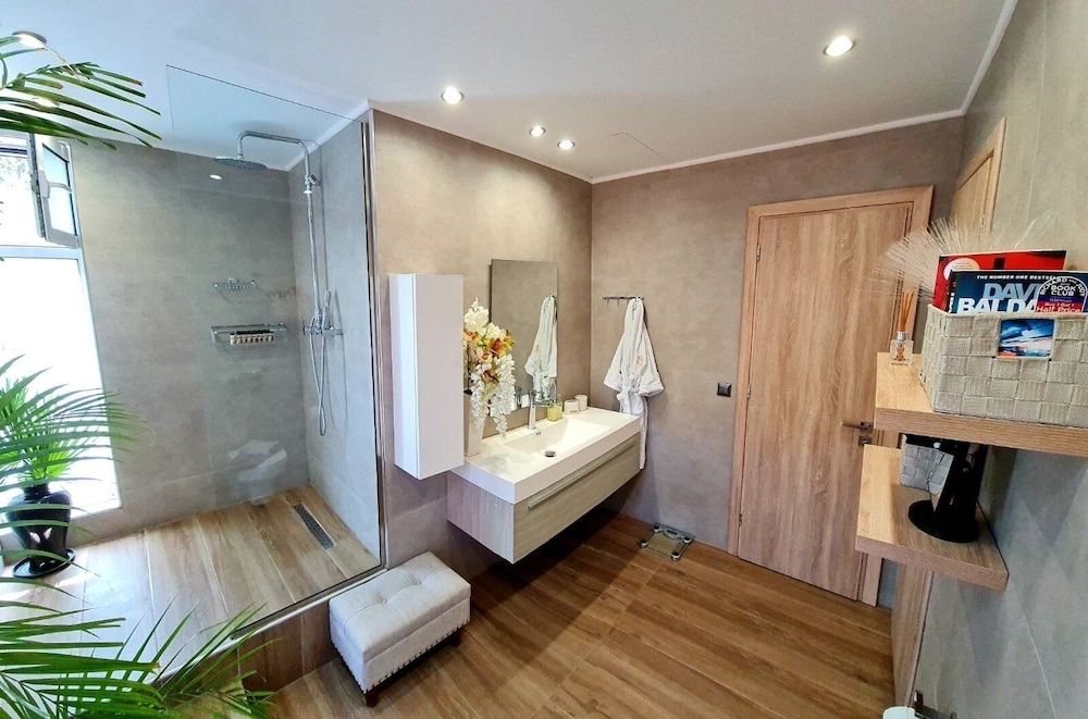 Villa Gala Villa, 3 Bedrooms 8