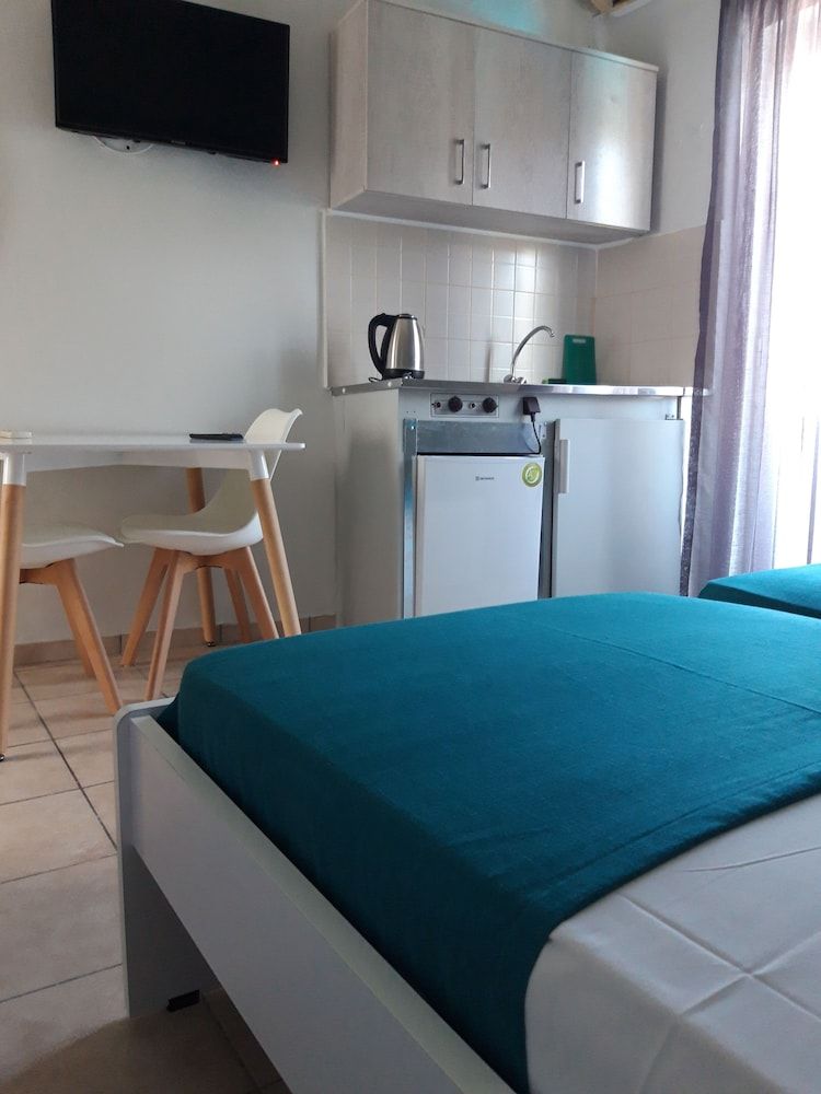 Basic Double or Twin Room, Sea View