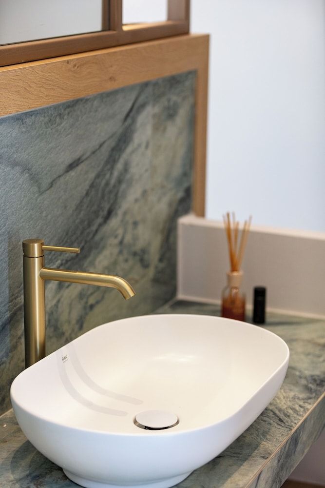 Mira Mare Luxury Residence Deluxe Studio, Sea View 8