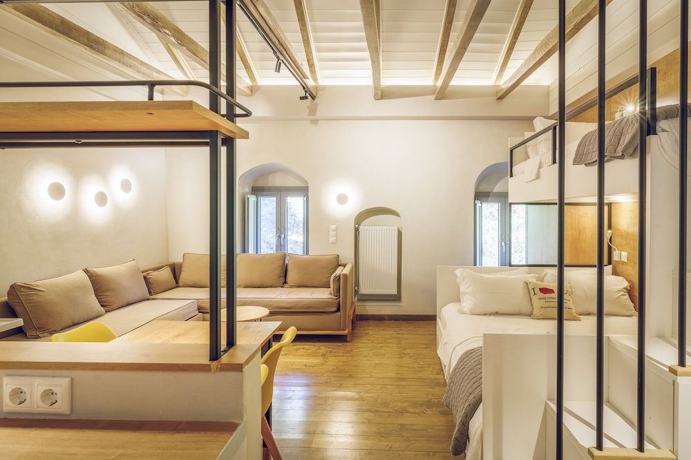Design Studio Suite, 1 Bedroom, Fireplace, Ground Floor