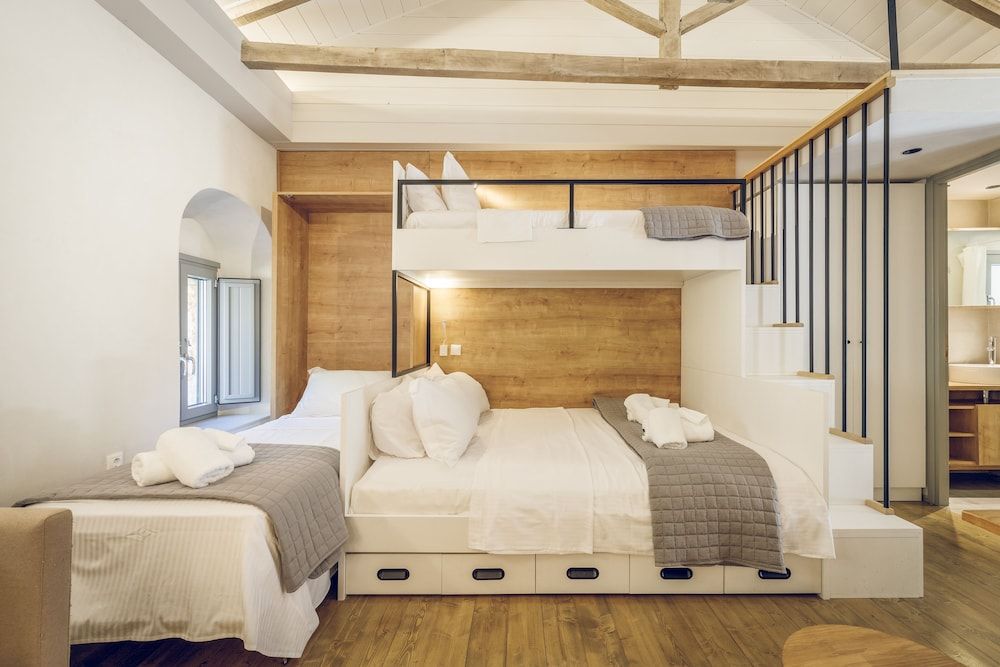 Design Studio Suite, 1 Bedroom, Fireplace, Ground Floor