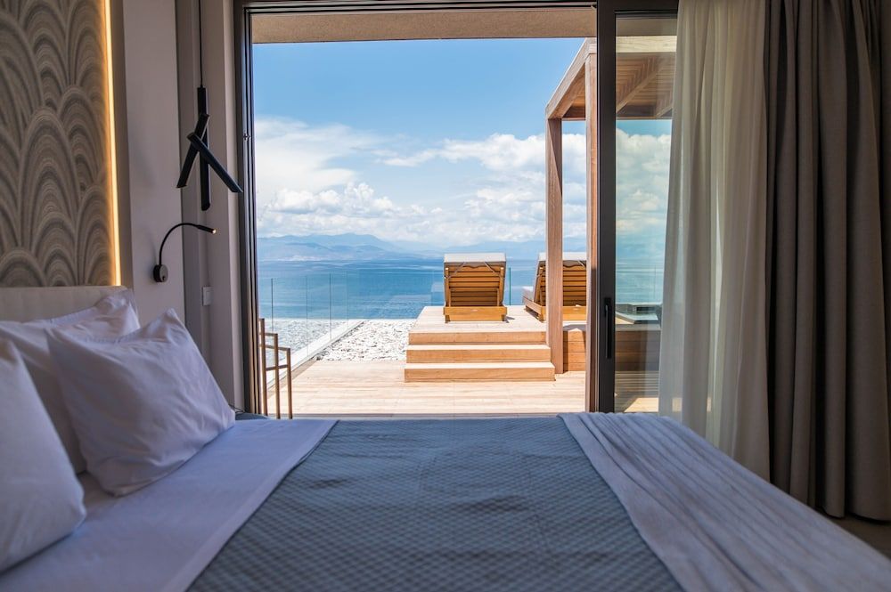 Signature Suite