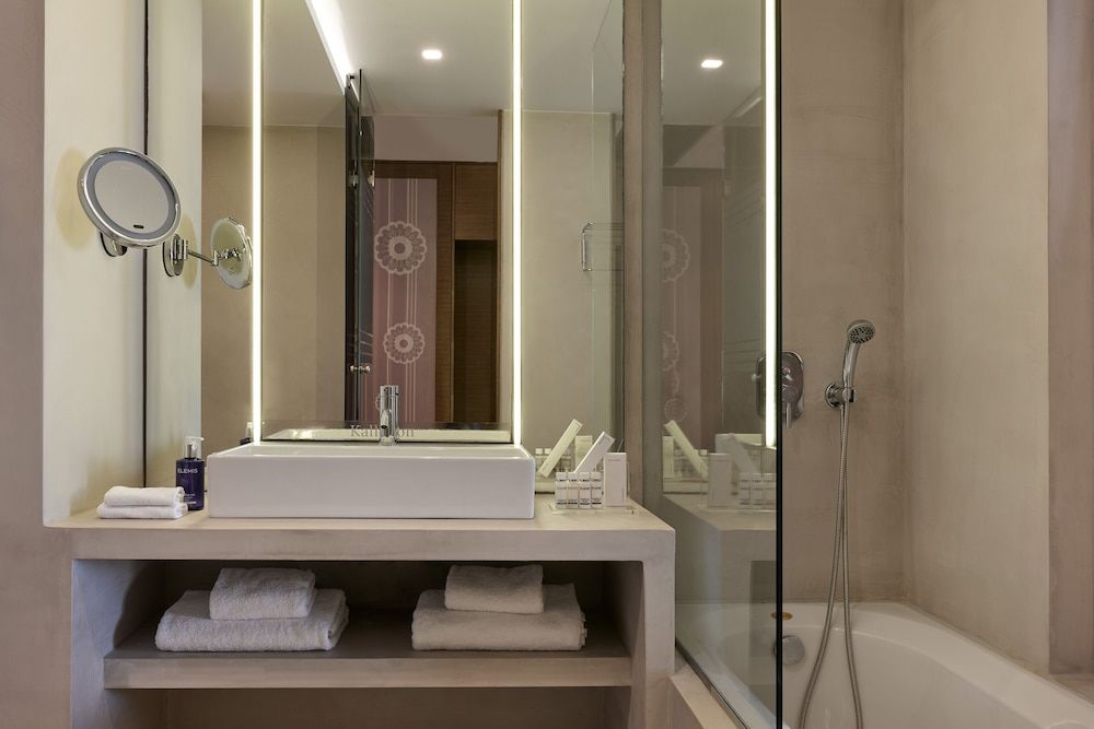 Superior Room Lagoon Sea View Outdoor Whirlpool
