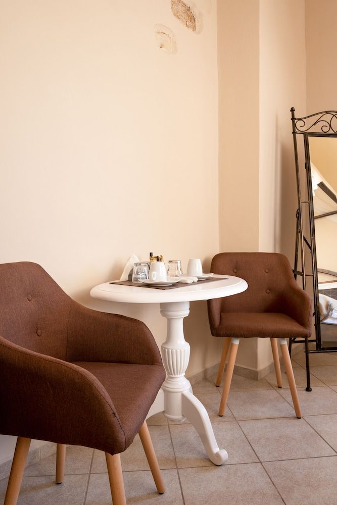 Artemis Rooms Chania