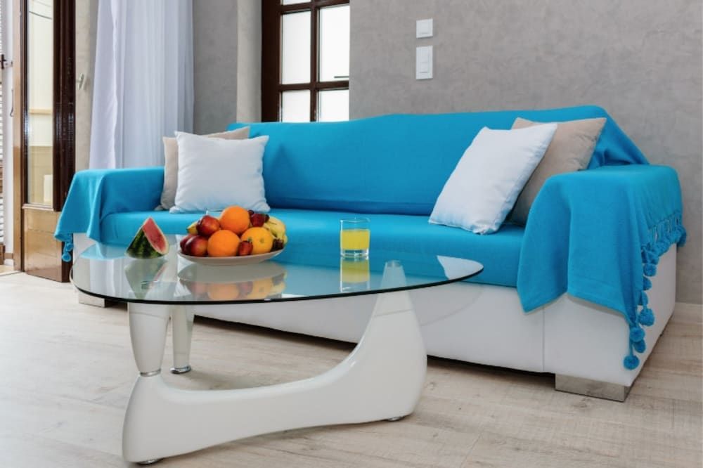 Diamond Suites Deluxe Studio Suite 5