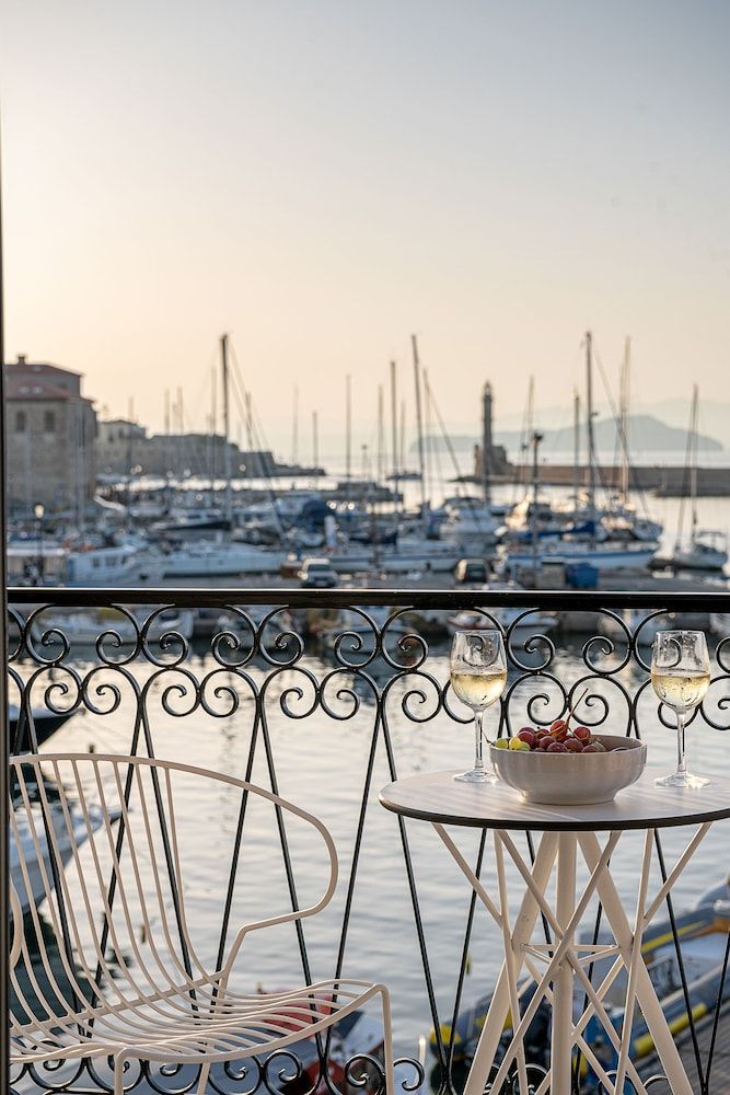 Riviera Suites Superior Suite, Sea View 5