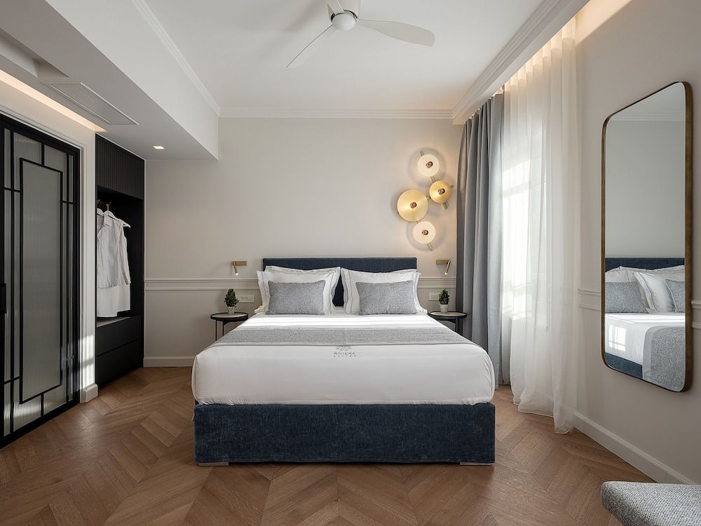 Riviera Suites Classic Suite, Sea View 3