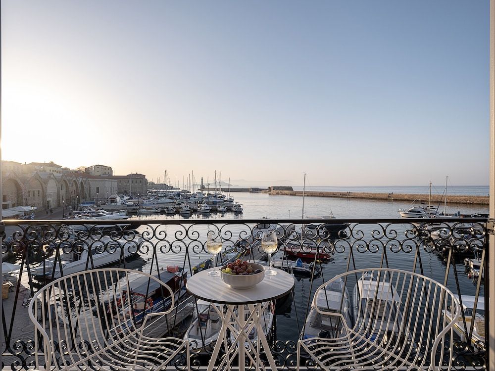 Riviera Suites Superior Suite, Sea View 4