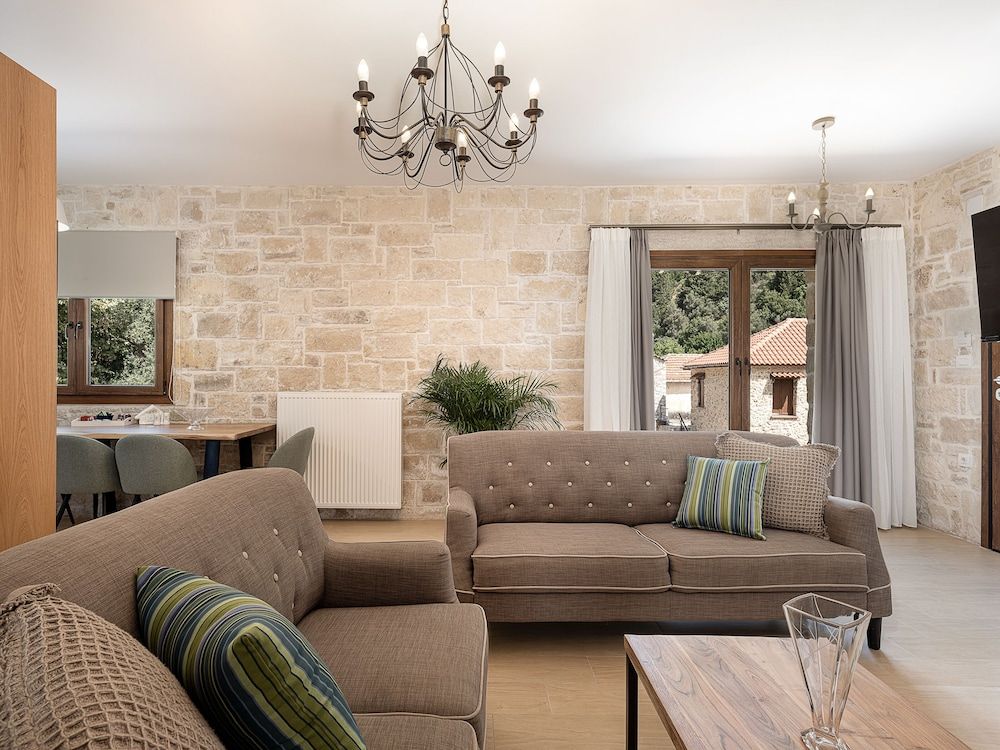 House, 2 Bedrooms, Mountain View