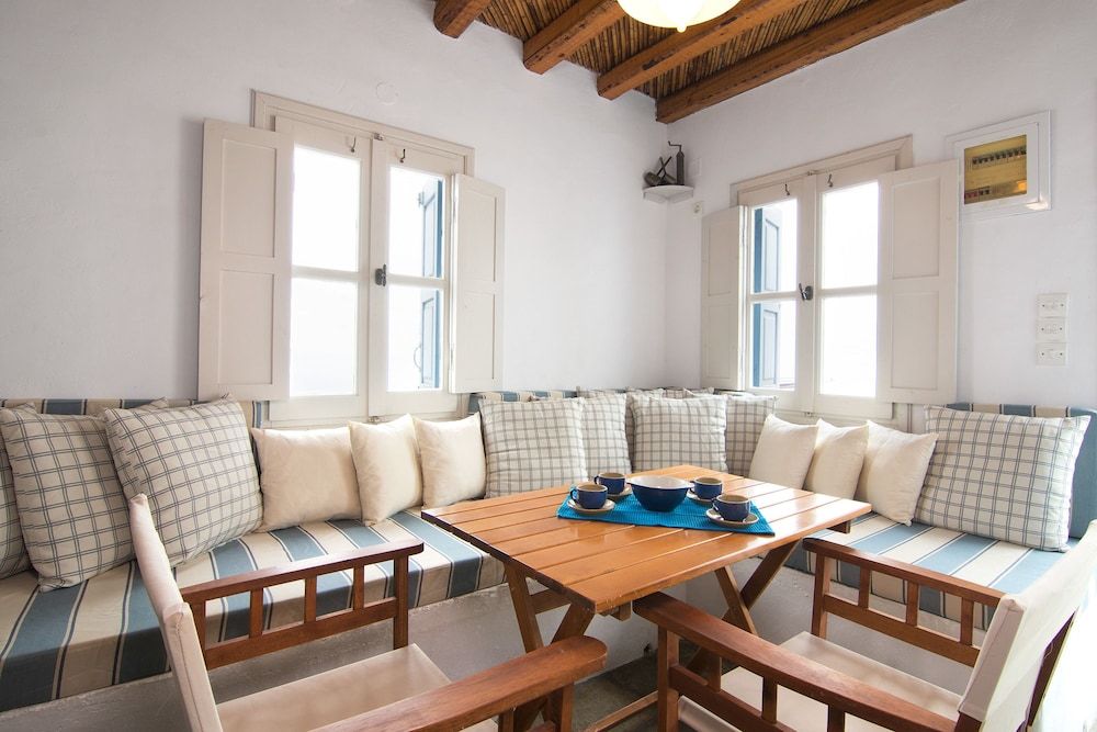 House, 1 Bedroom (Hora 7 )