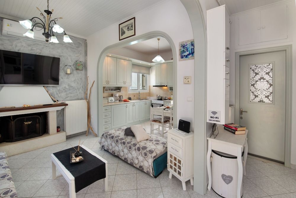 House, 2 Bedrooms, Private Pool, Sea View