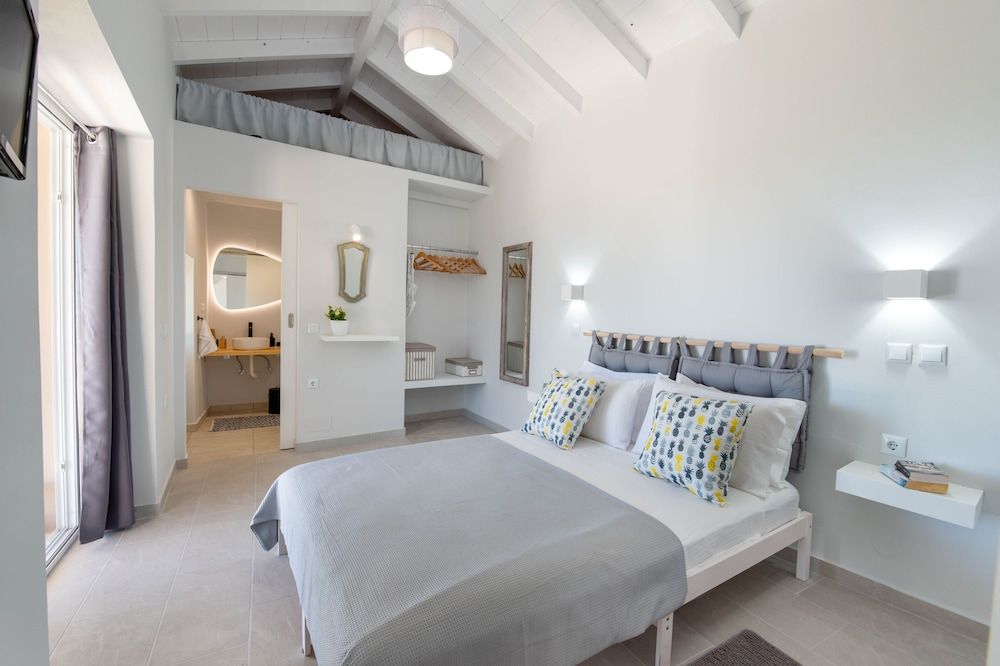 Apartment, 1 Queen Bed with Sofa bed, Terrace, Sea View