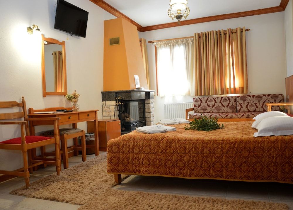 Hotel Adonis Double Room, Jetted Tub