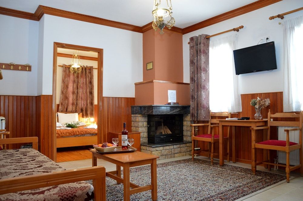 Hotel Adonis Superior Suite, Jetted Tub 5