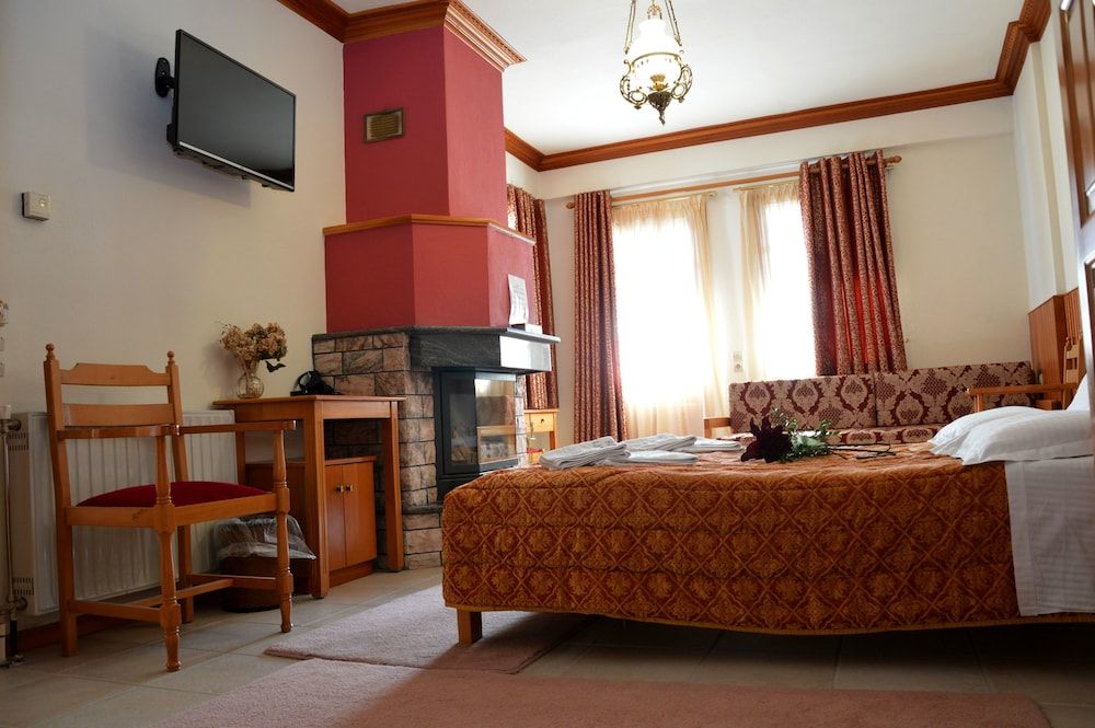 Hotel Adonis Double Room, Jetted Tub 6